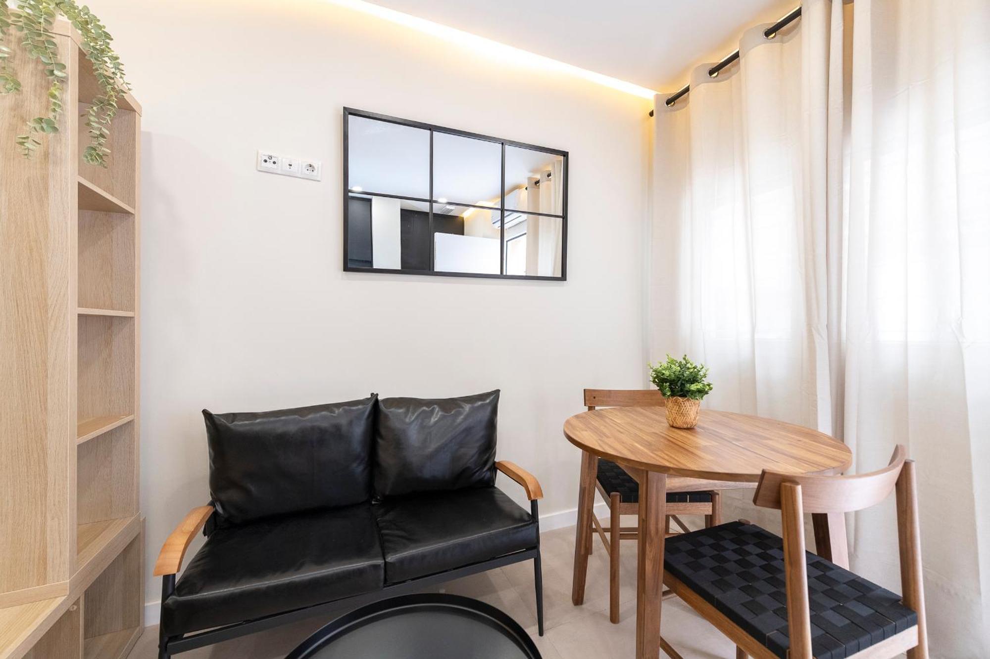 מאלגה Exclusive Apartment Jacuzzi מראה חיצוני תמונה